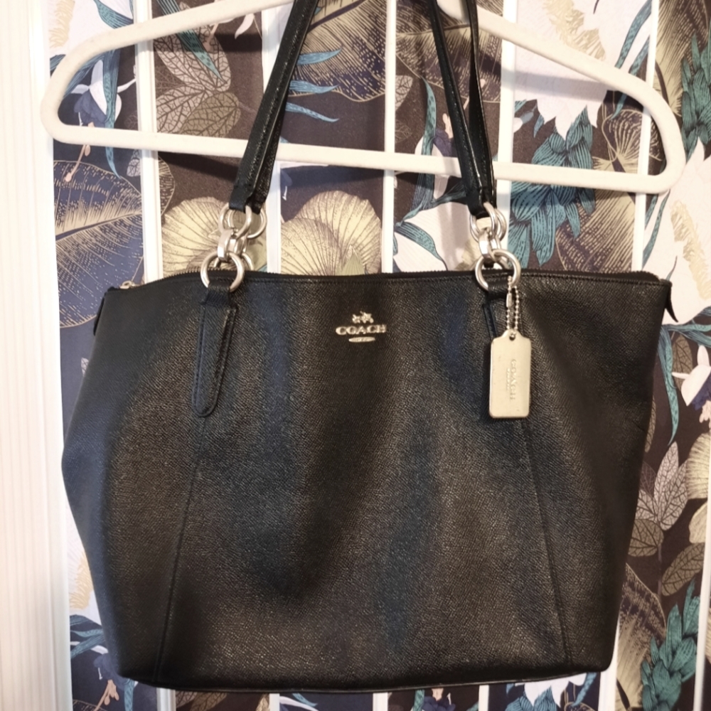 Coach New York black zippered genuine leather tote